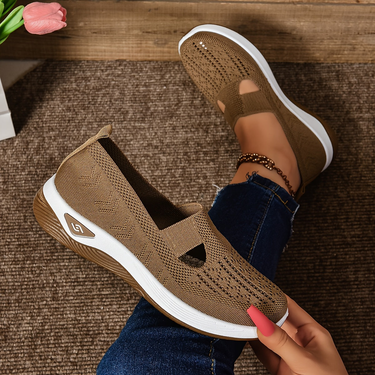 Barbara | Stylish Low-Cut Sneakers - Breathable Knit and Cushioned Comfort