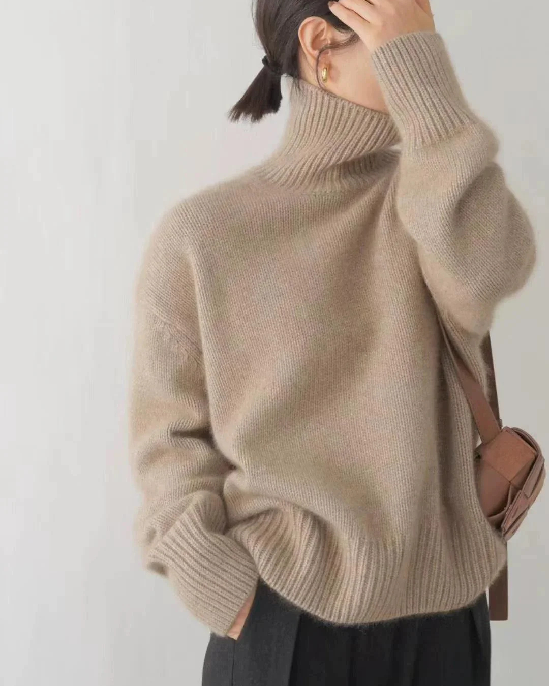Amara - Cashmere Turtleneck