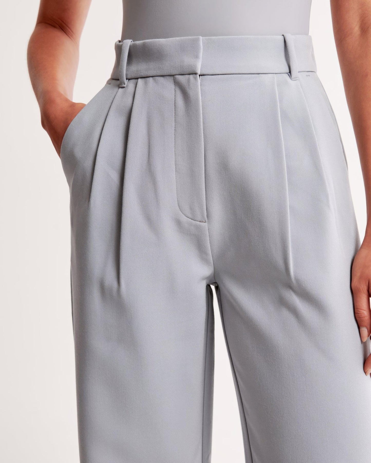 Zara | High Waist Pleated Leg Trousers with Tailored Fit