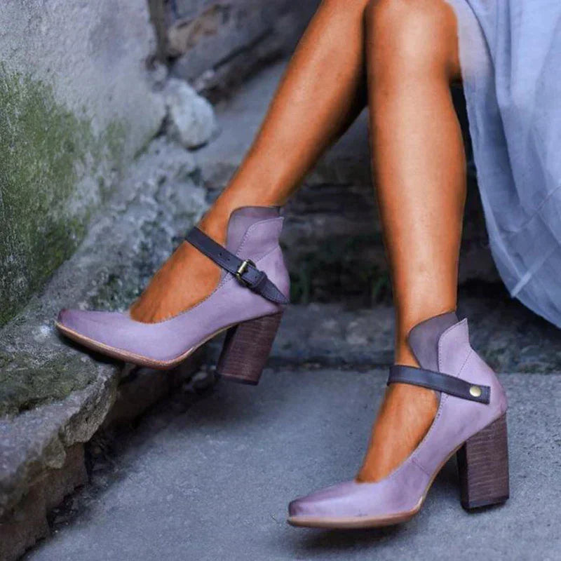 Dominique | Women's Elegant Block Heel Shoes - Ankle Strap - Closed Toe