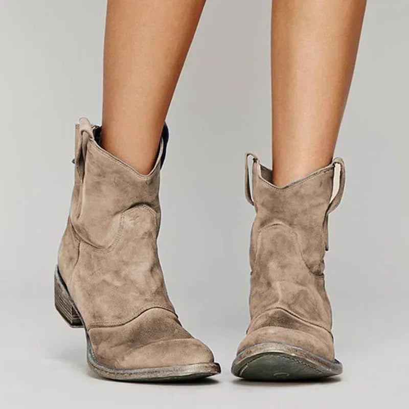 Alina – Vintage Cowboy Ankle Boots